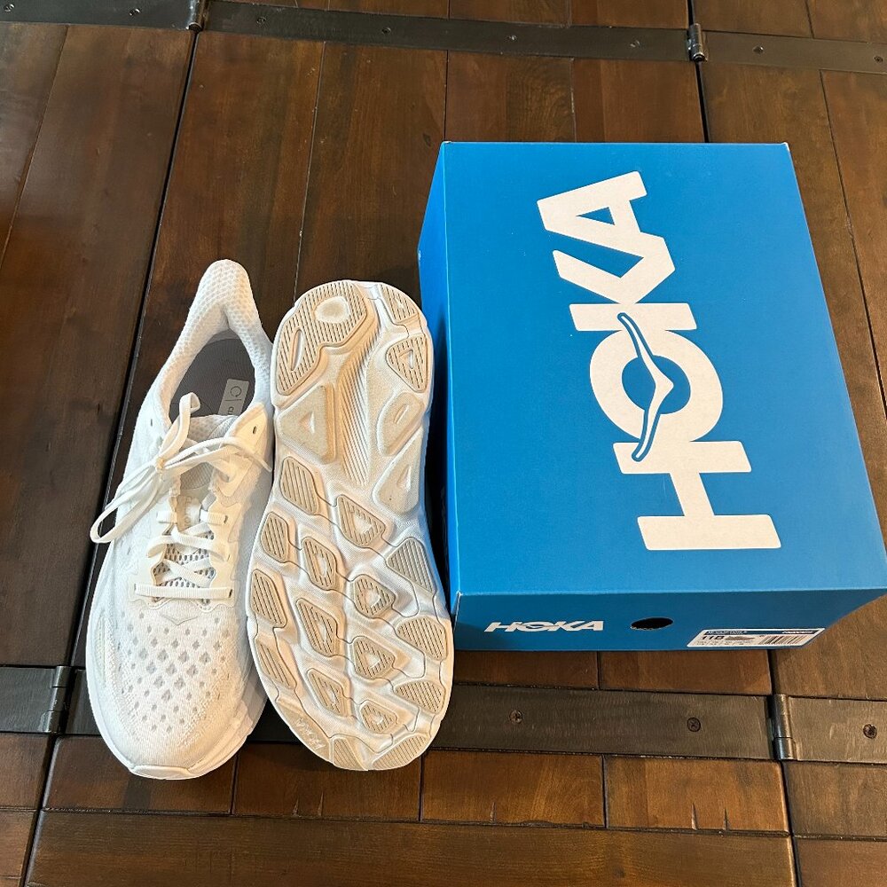 White Hoka Clifton 9 Tennis Shoes